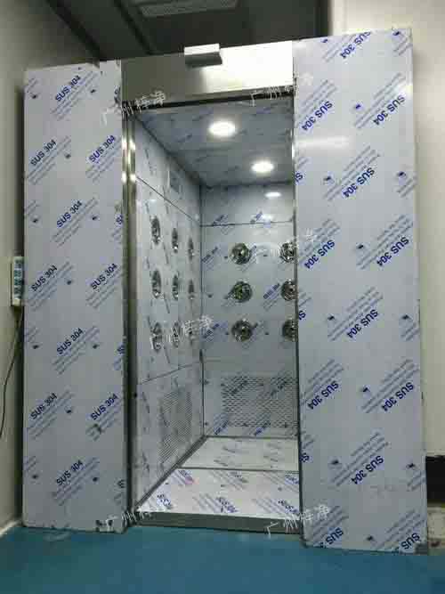 內(nèi)置自動門風(fēng)淋室產(chǎn)品特點 內(nèi)置自動門風(fēng)淋室產(chǎn)品特點